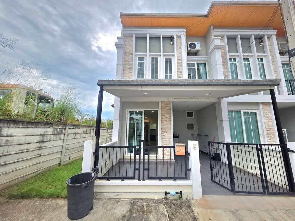 Townhouse · 3 bed · East Pattaya