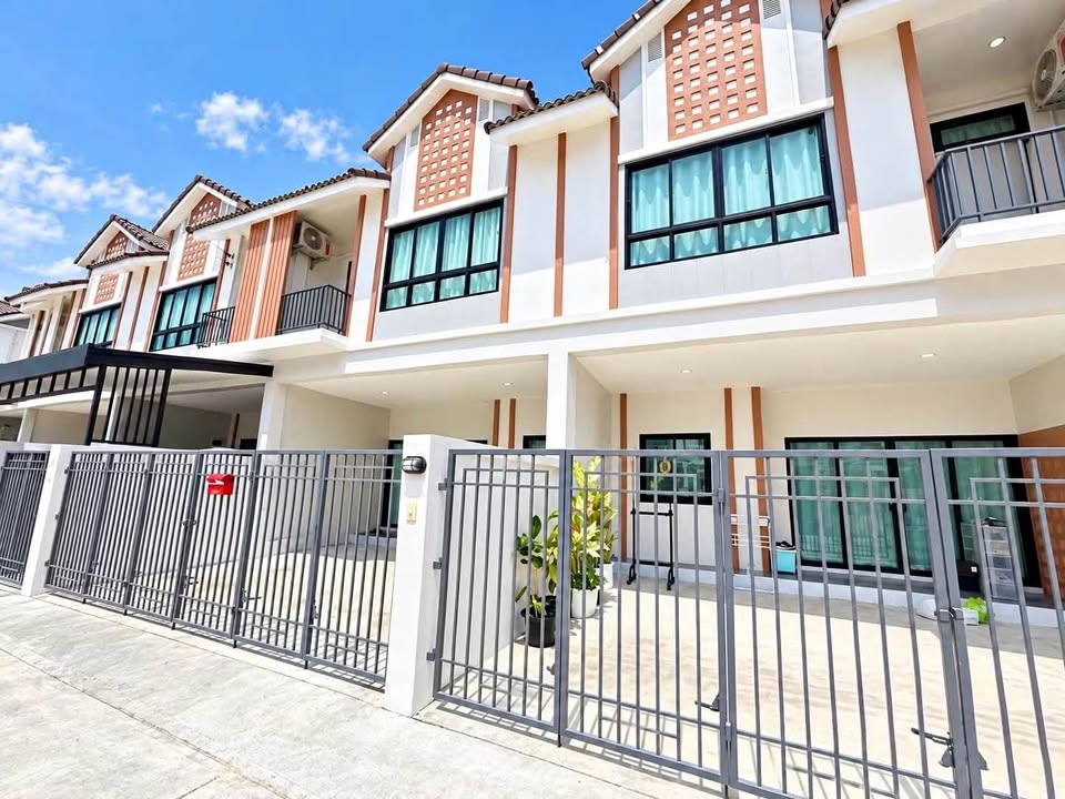 House · 3 bed · East Pattaya