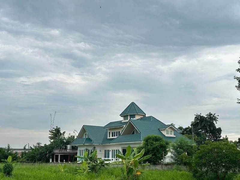 一戸建て · 5ベッドルーム · Huay Yai