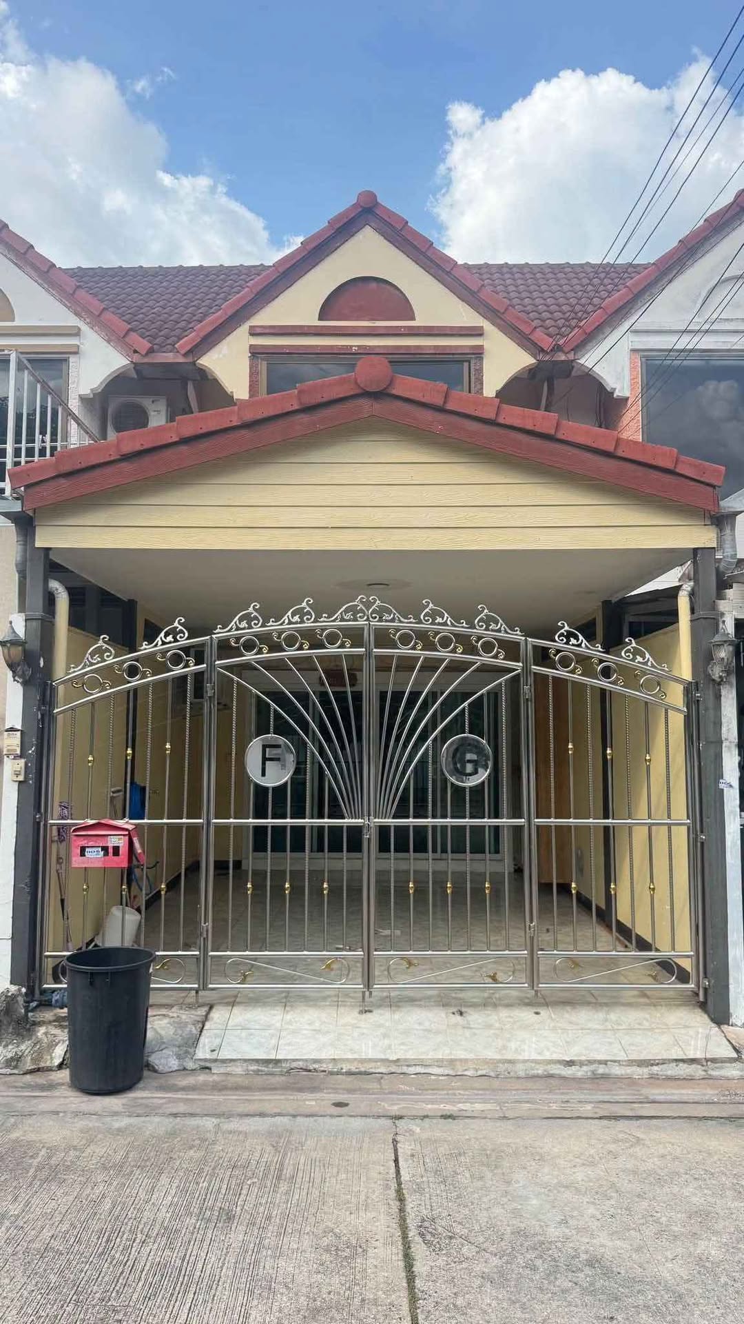 Maison de ville · 2 ch. · Soi Laplae