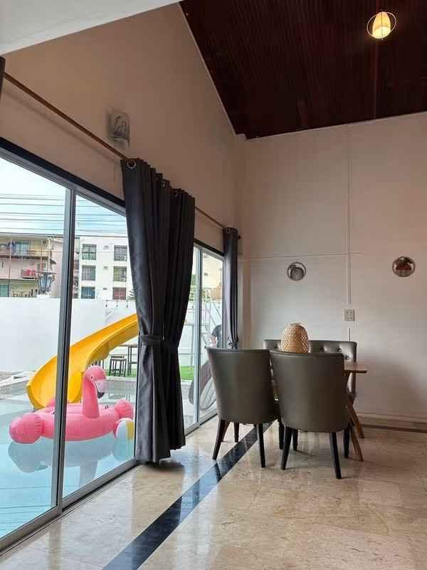 Villa · 6 bed · Jomtien
