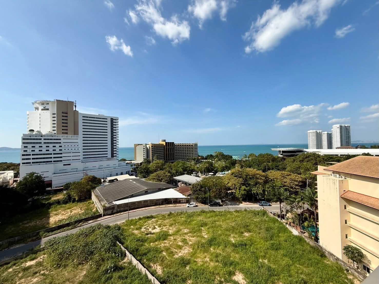 Condo · 1 bed · 35 m² · Pratumnak