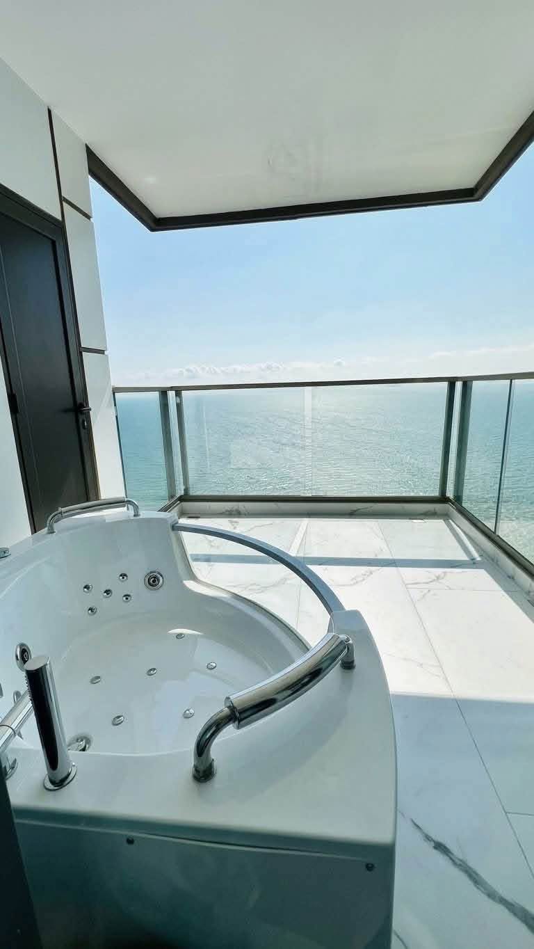 Condo · 2 bed · 67 m² · Jomtien