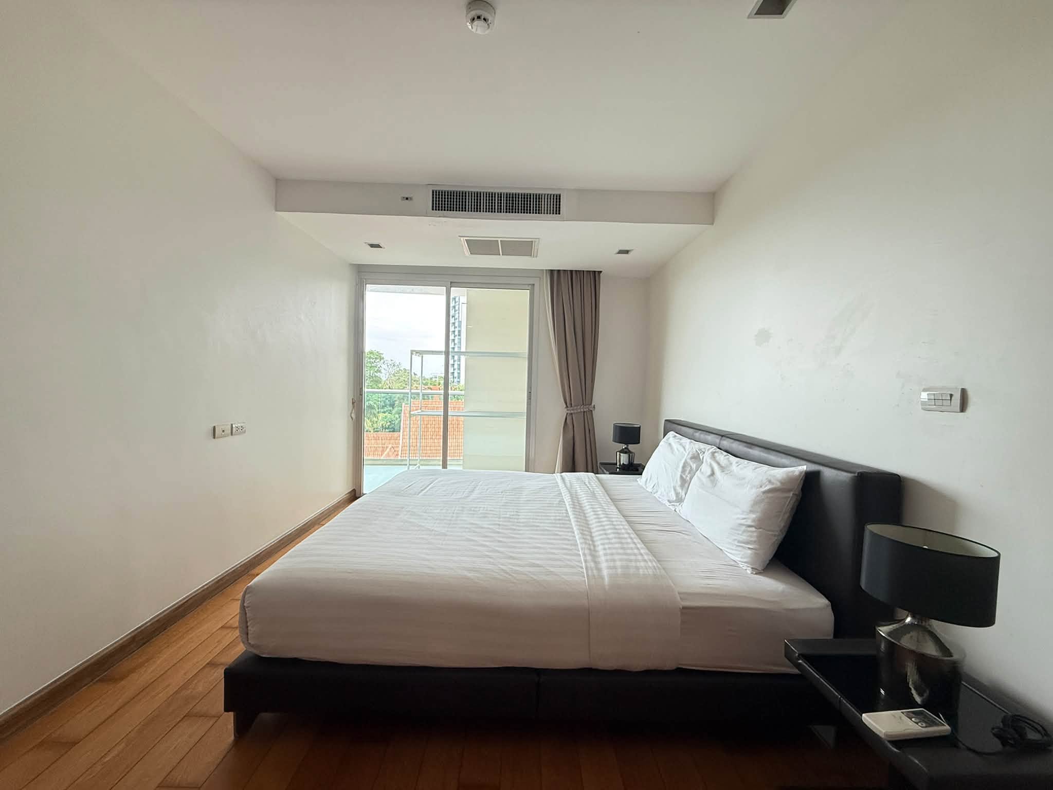 Condo · 1 bed · 72 m² · Pratumnak
