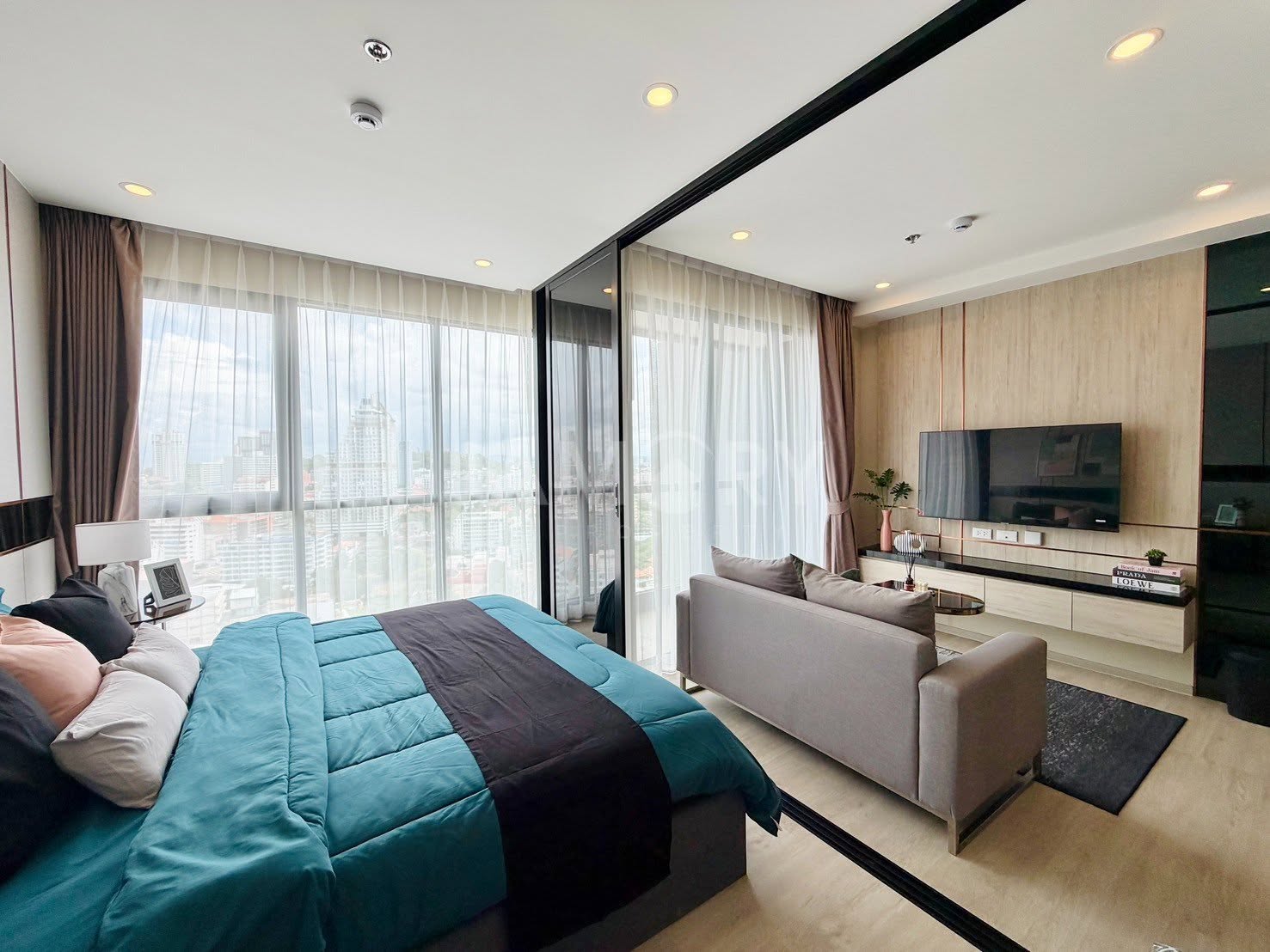 Condo · 1 bed · 35 m² · Pratumnak