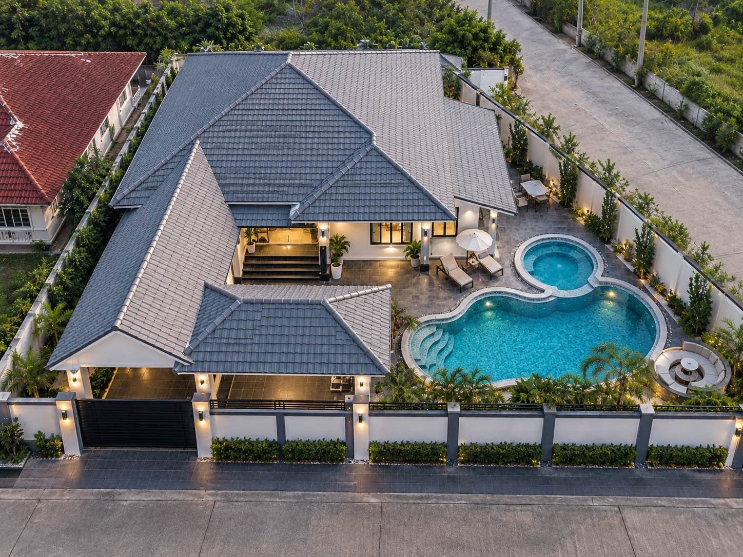 Villa · 4 bed · Jomtien