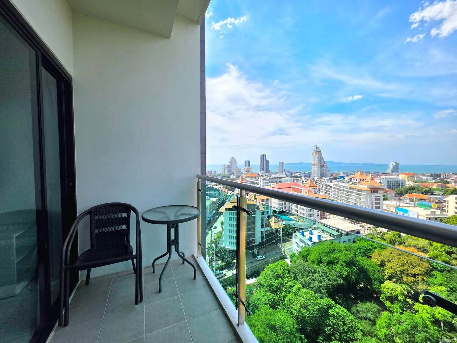 Condo · 1 bed · 45 m² · Pratumnak