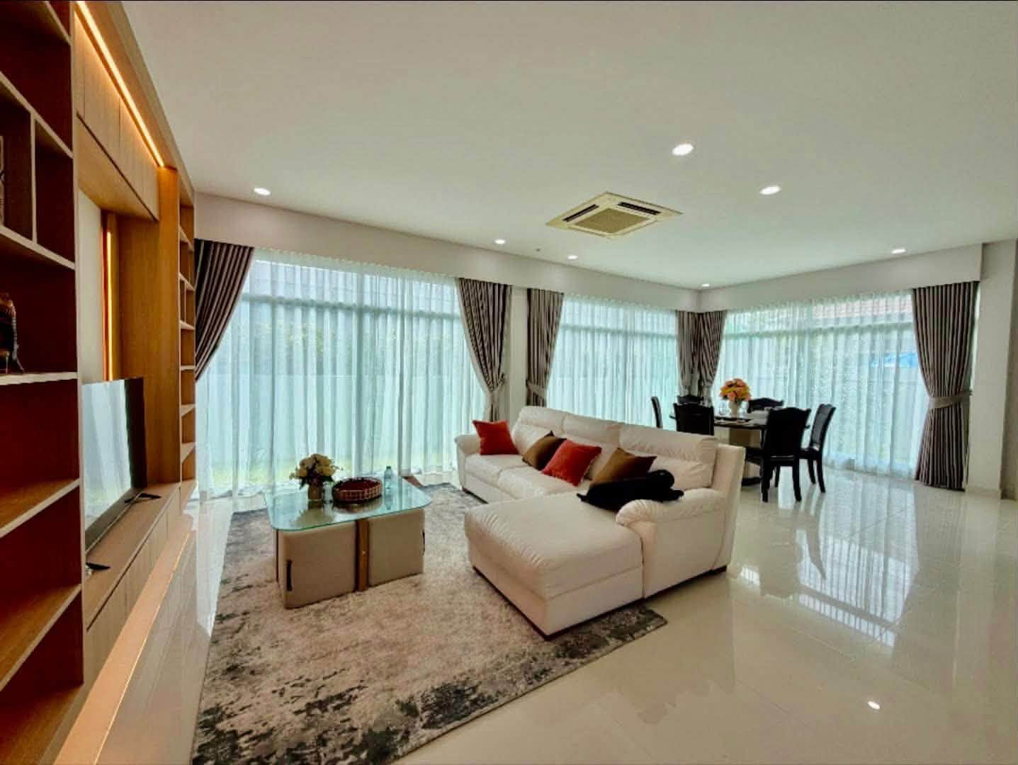 一戸建て · 3ベッドルーム · Huay Yai