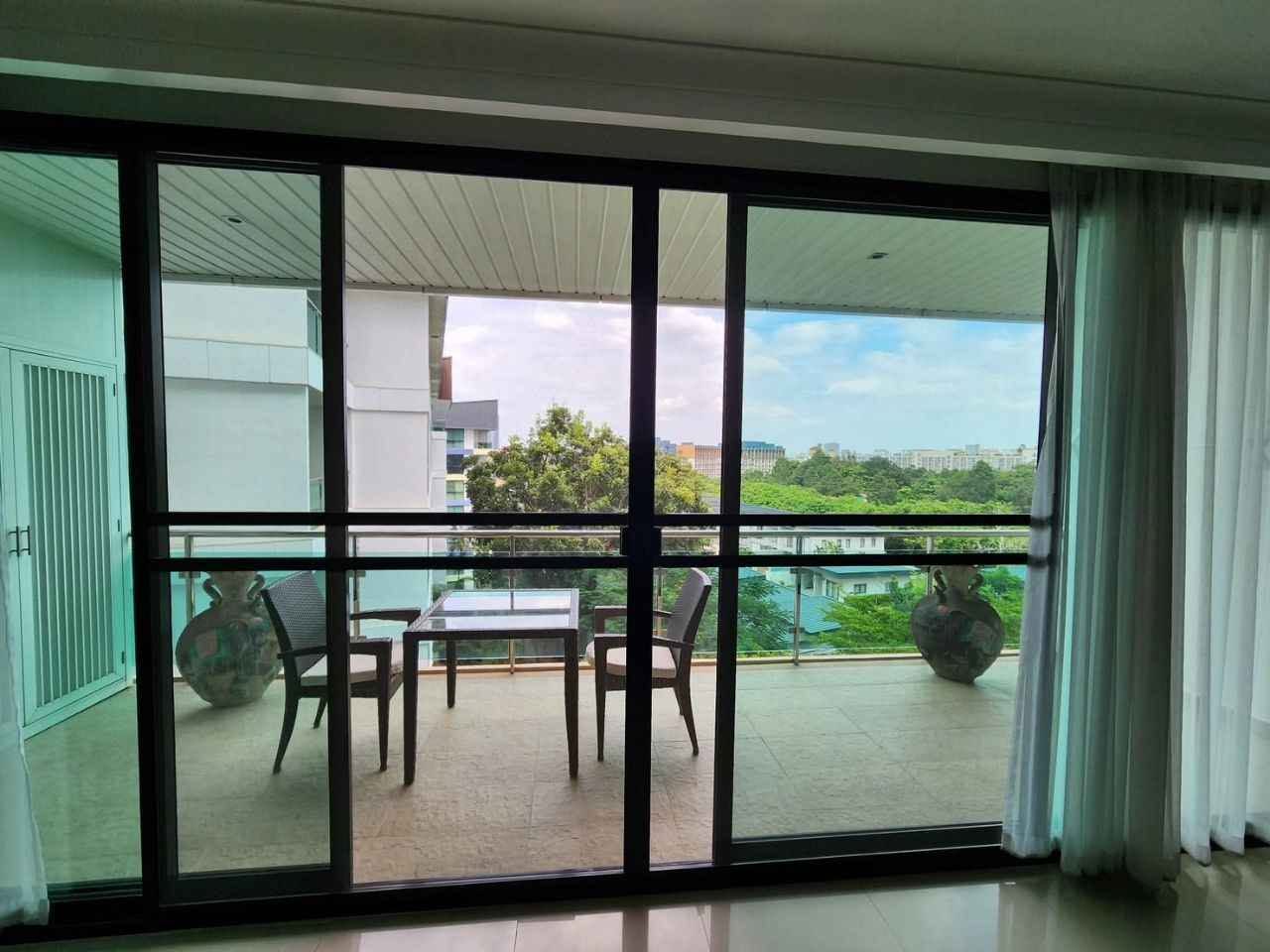 Condo · 1 bed · 118 m² · Jomtien