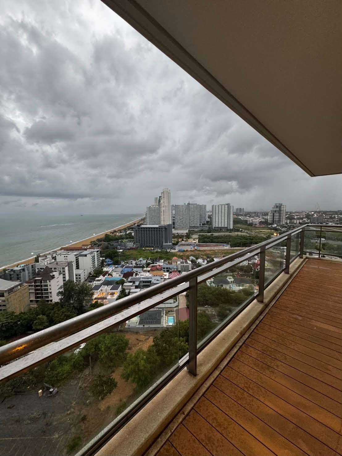 कॉन्डो · 2 बेडरूम · 114 m² · Jomtien
