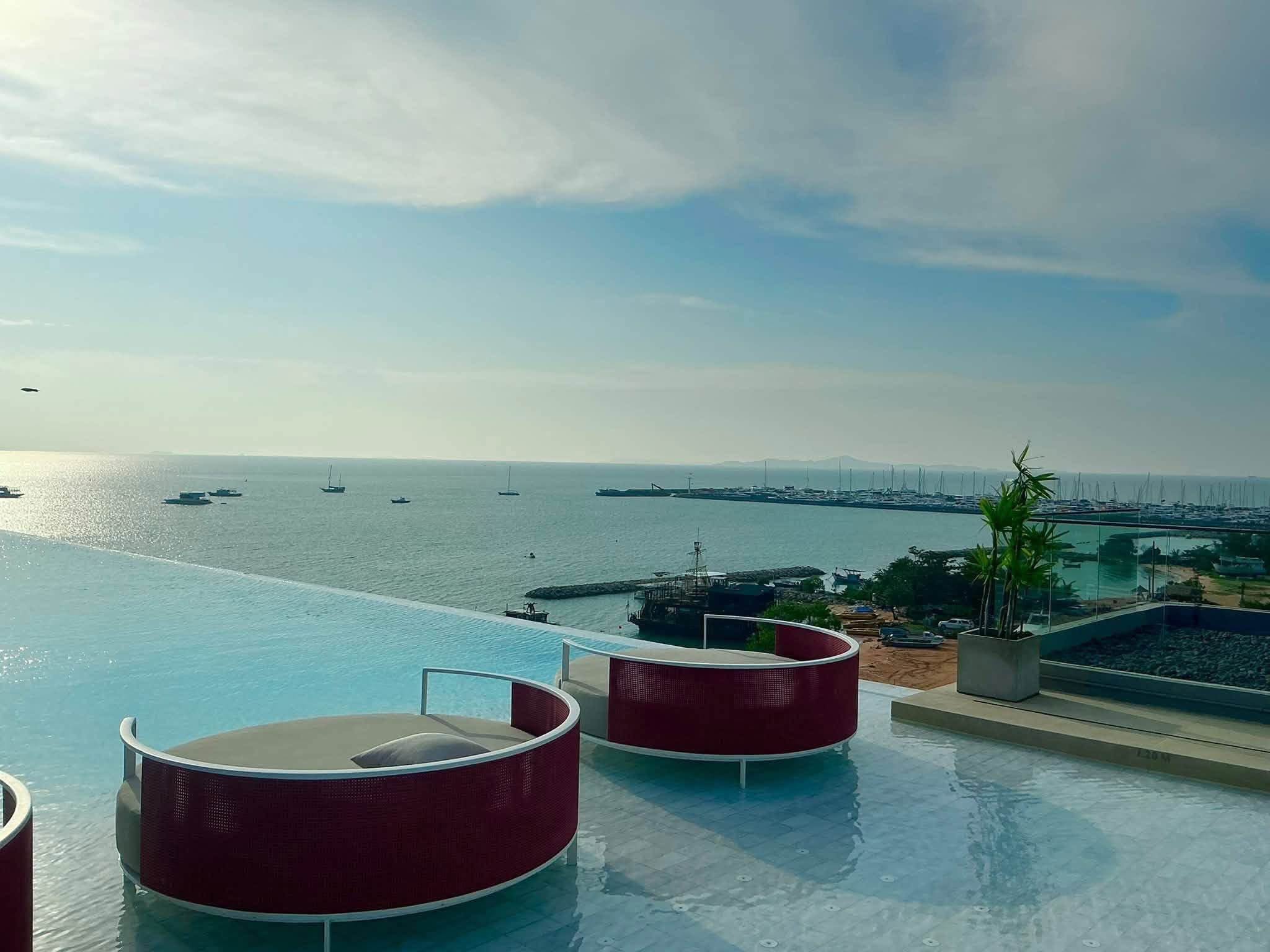 Condo · 1 bed · 53 m² · Na Jomtien