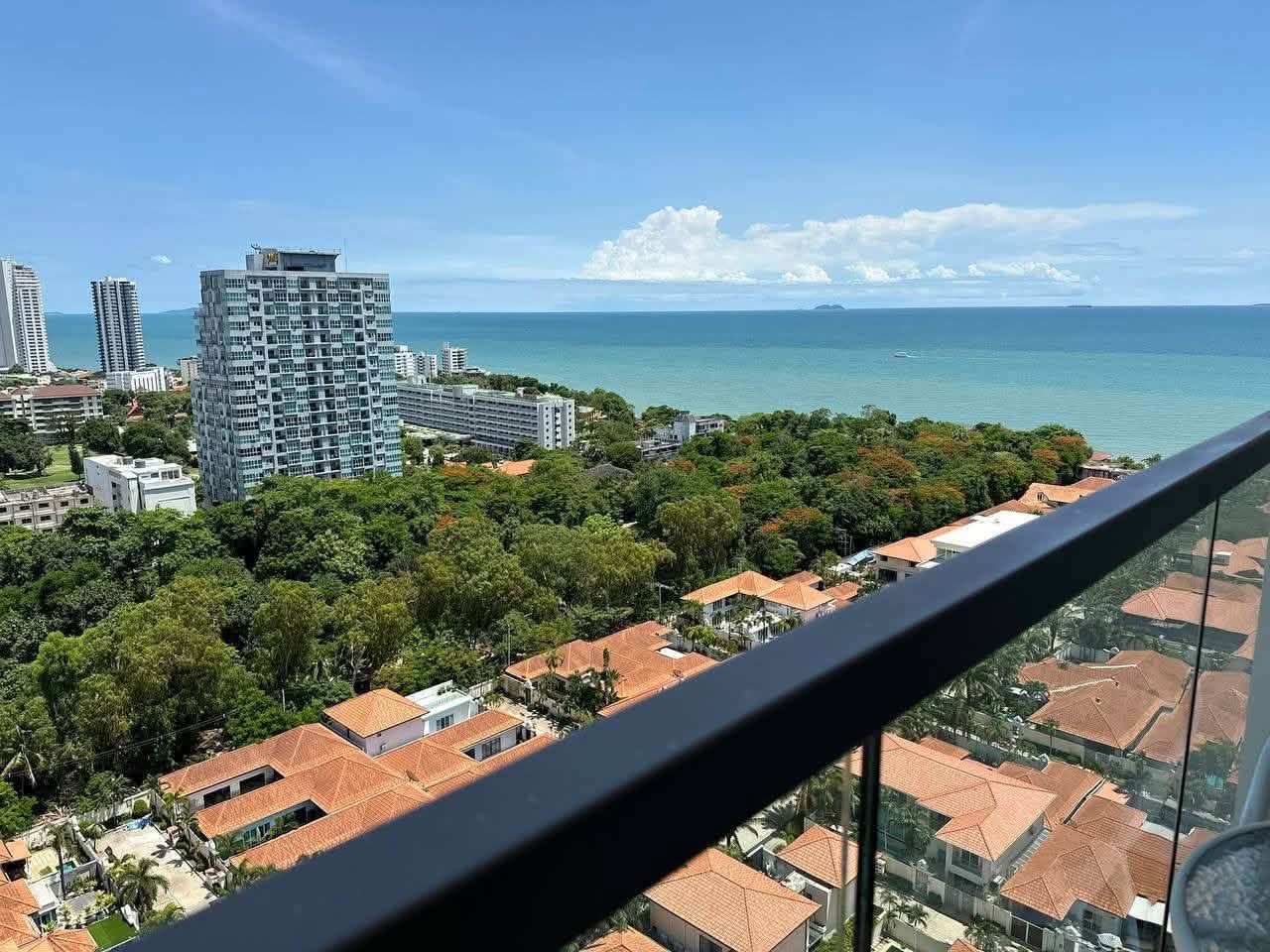 Condo · 1 bed · 44 m² · Pratumnak