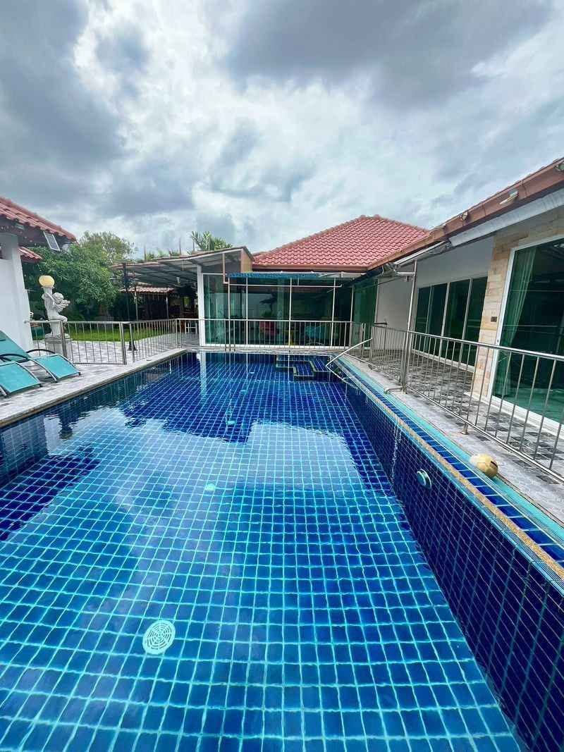 Villa · 4 bed · Huay Yai