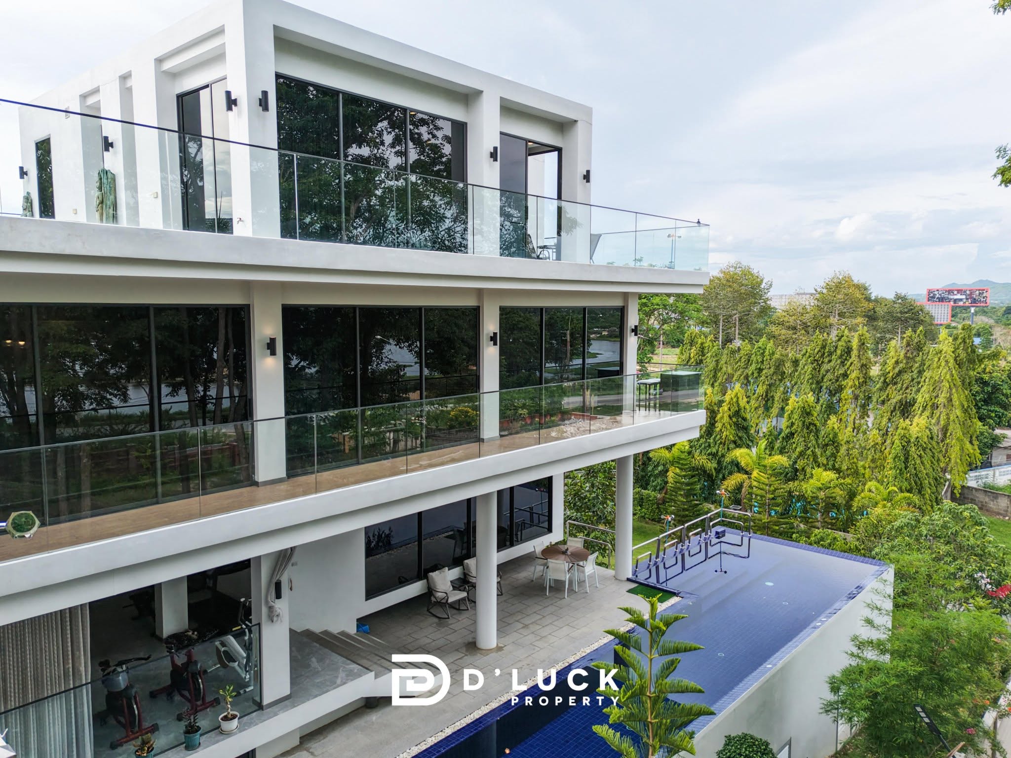 ヴィラ · 5ベッドルーム · 1000 m² · East Pattaya