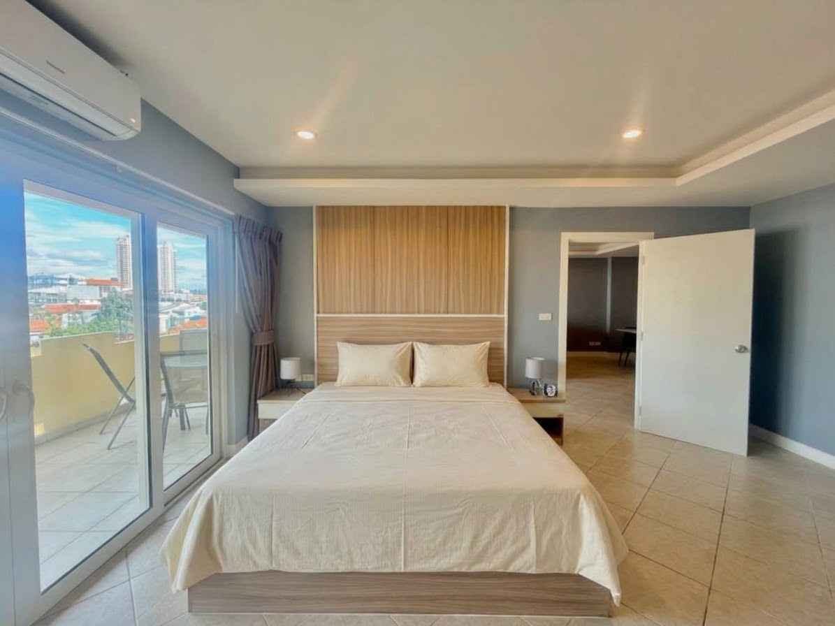 Condo · 1 bed · 99 m² · Jomtien