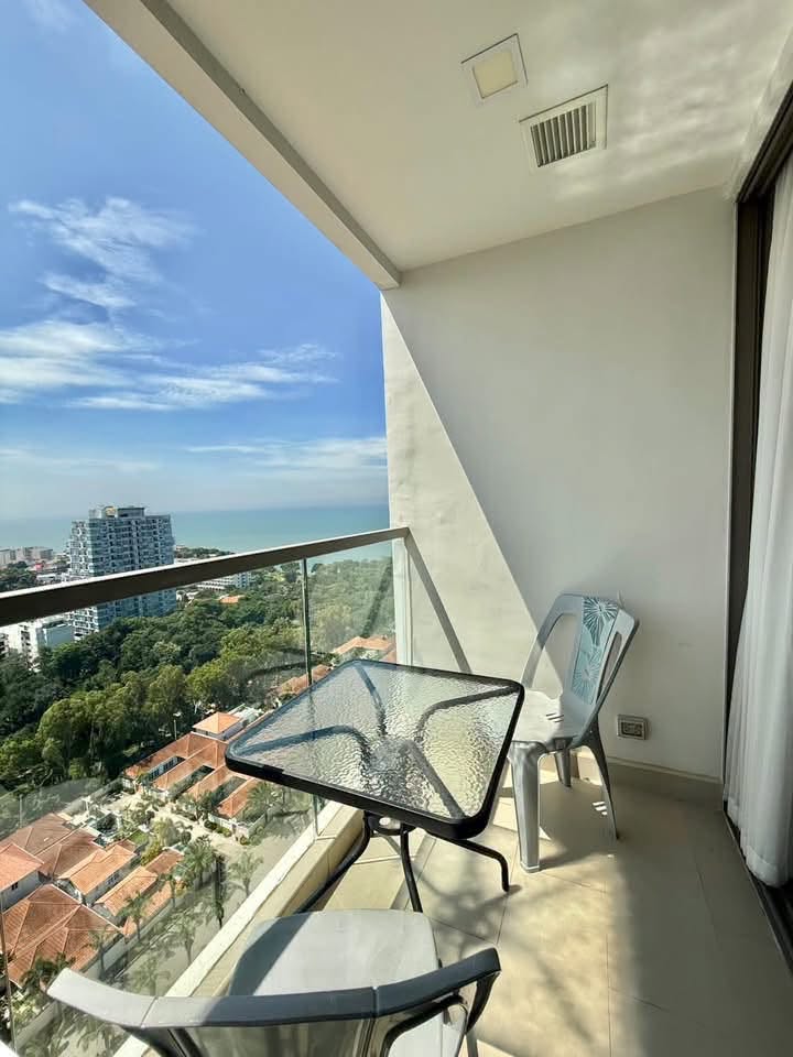 Condo · 1 bed · 47 m² · Pratumnak