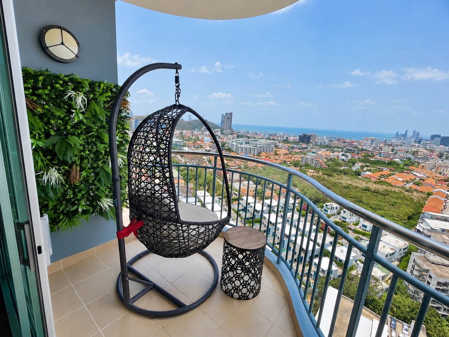 Condo · 2 bed · 72 m² · South Pattaya