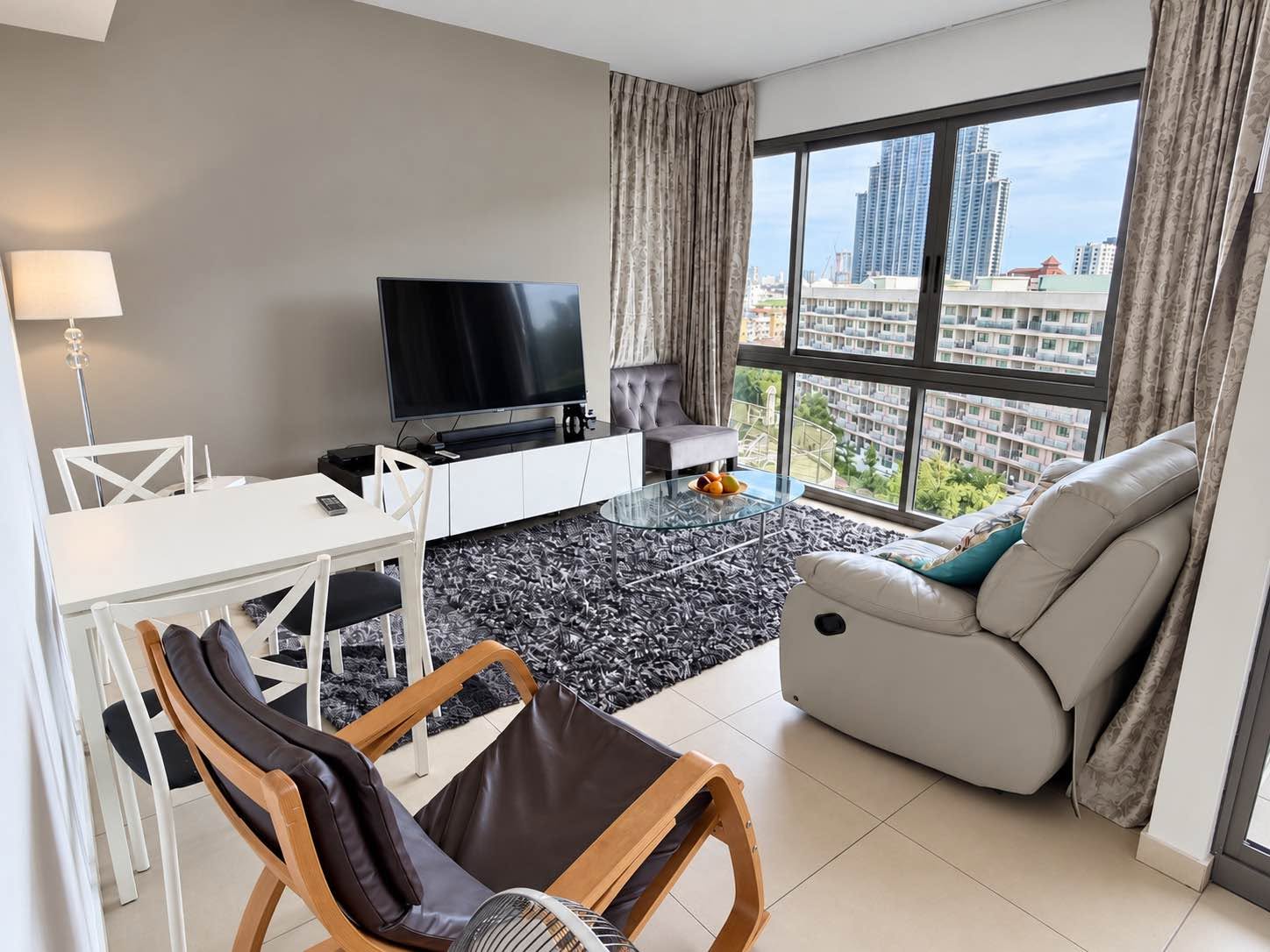 Condo · 2 bed · 62 m² · Pratumnak