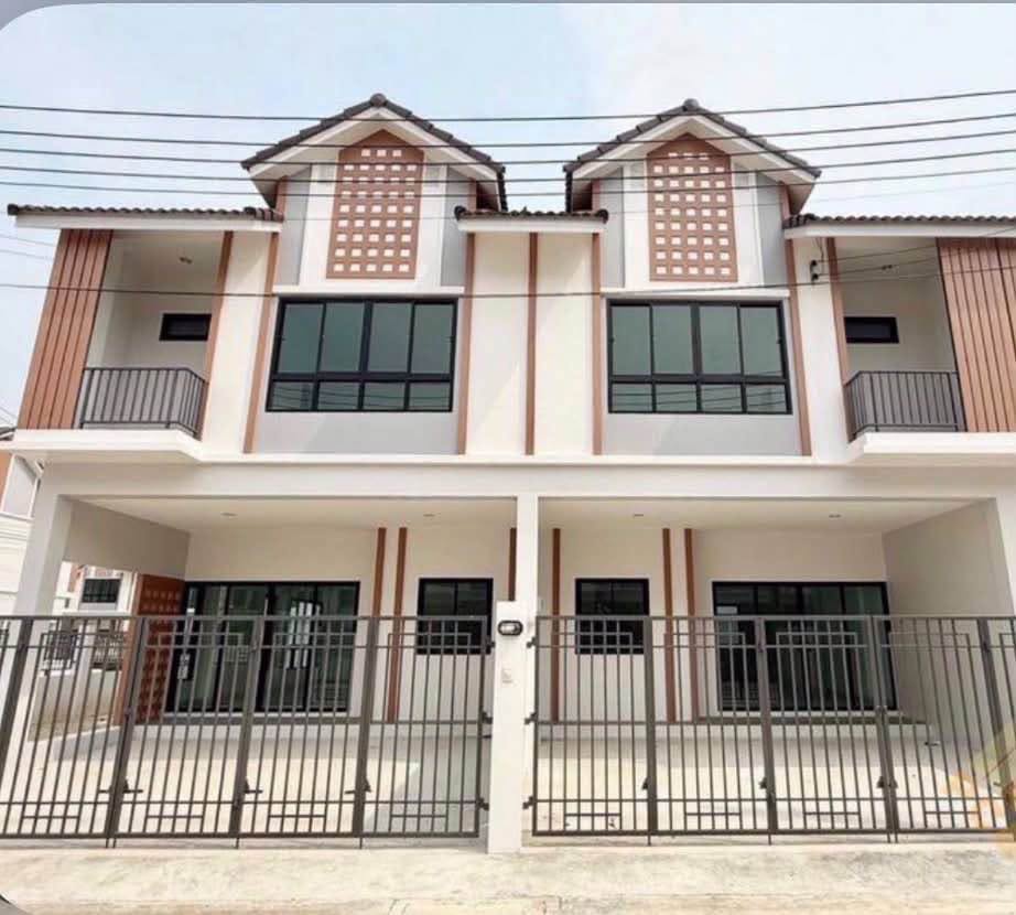 Townhouse · 2 bed · 99 m² · East Pattaya