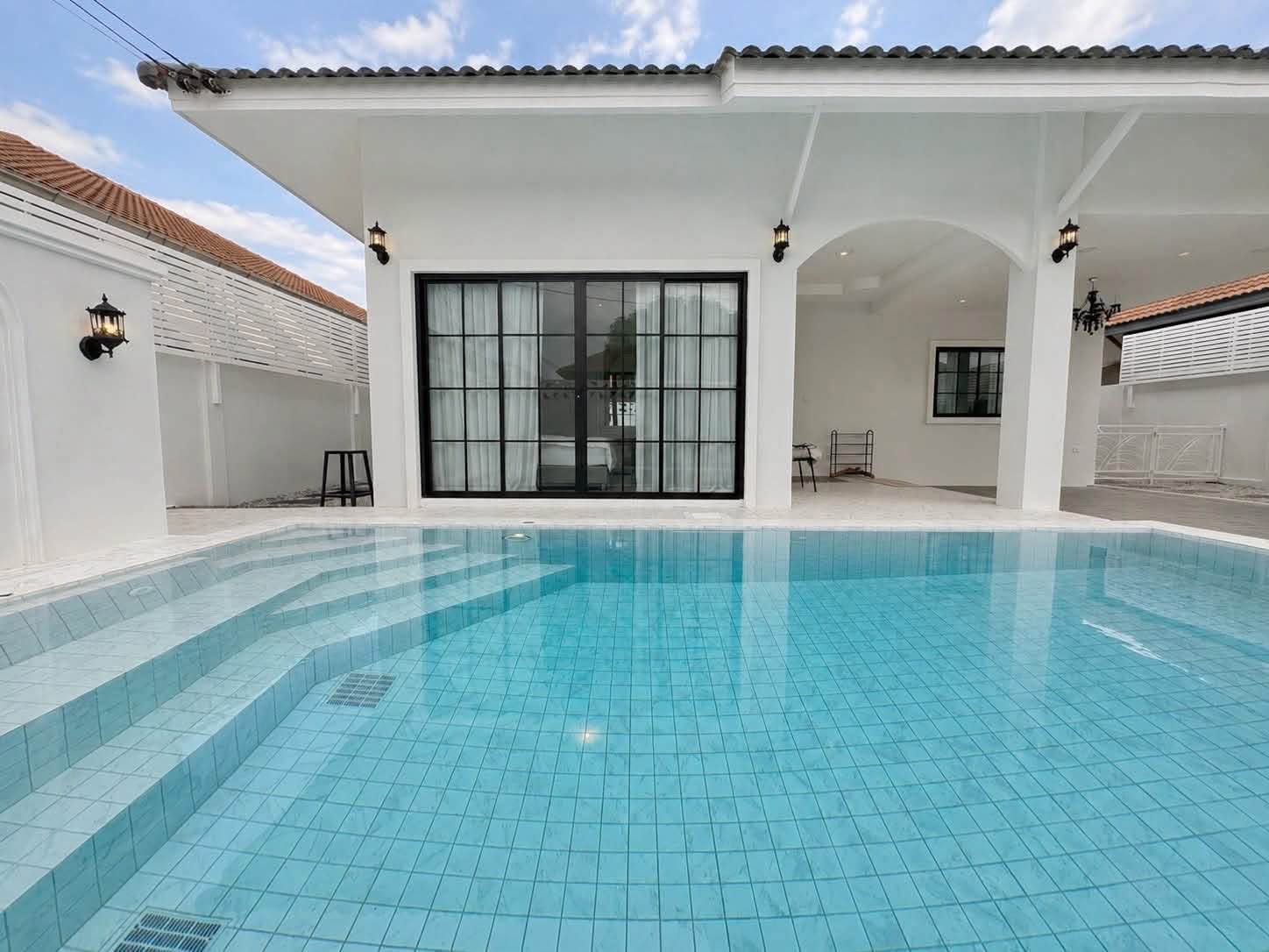 Villa · 3 bed · 300 m² · East Pattaya