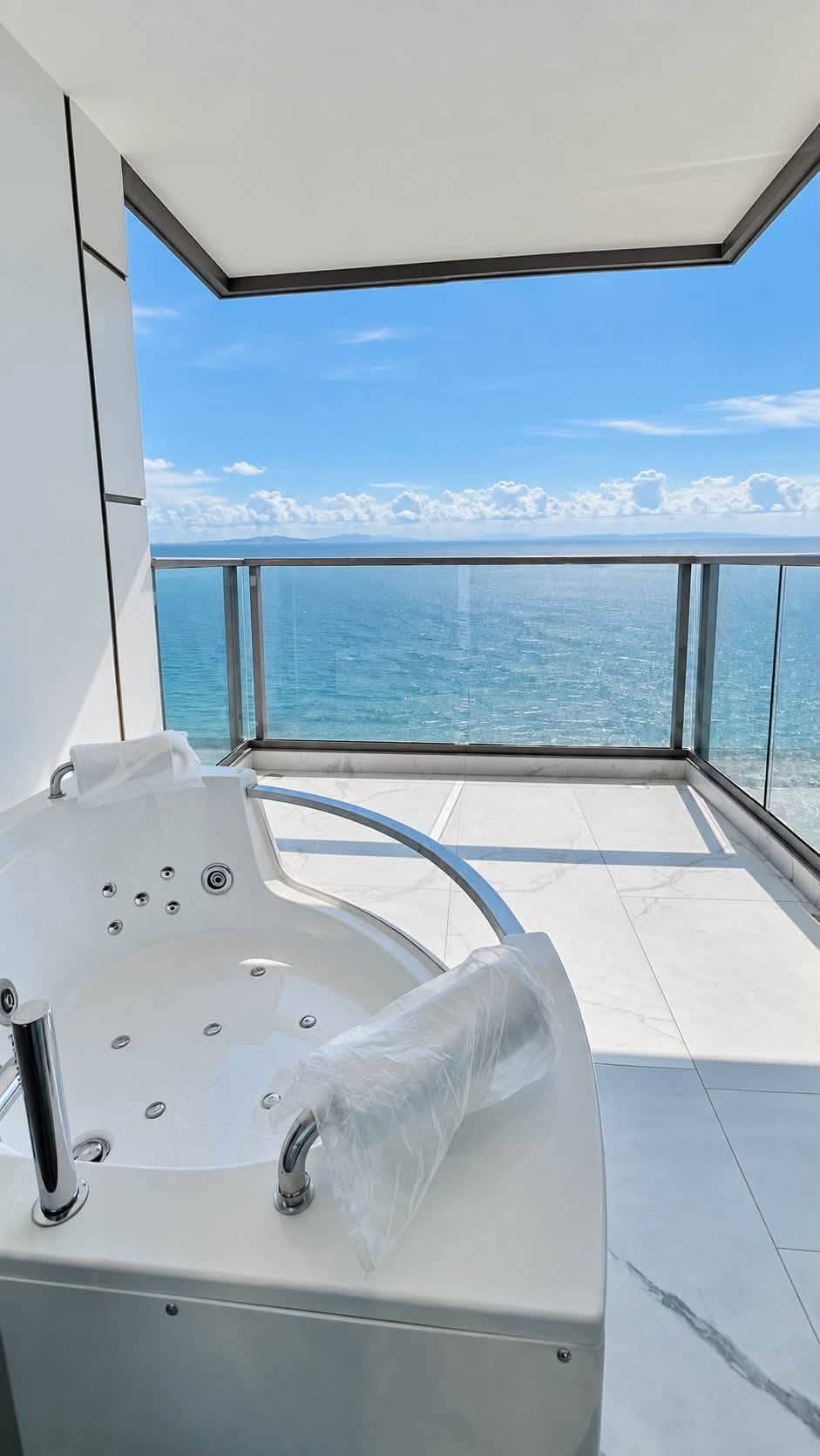 Condo · 2 bed · 66 m² · Jomtien