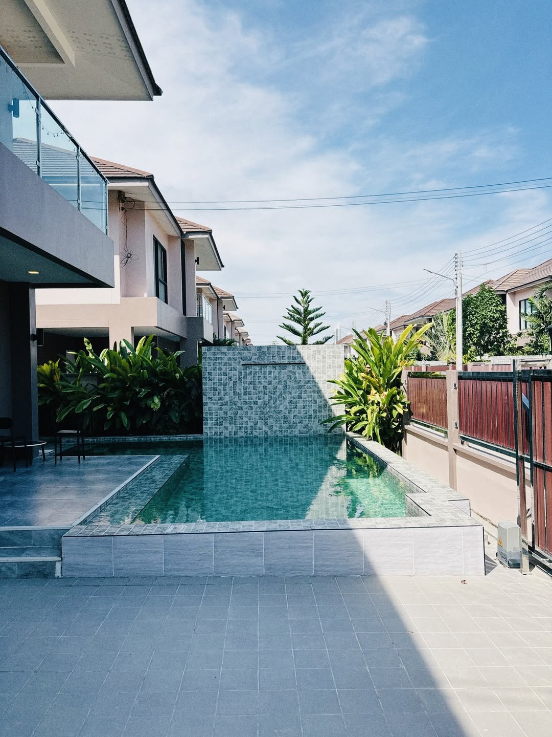Villa · 4 bed · 245 m² · Huay Yai