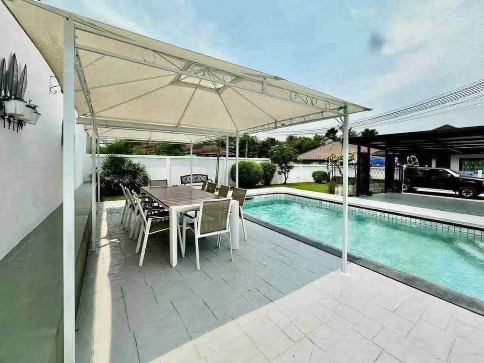 Villa · 3 bed · 220 m² · Pattaya