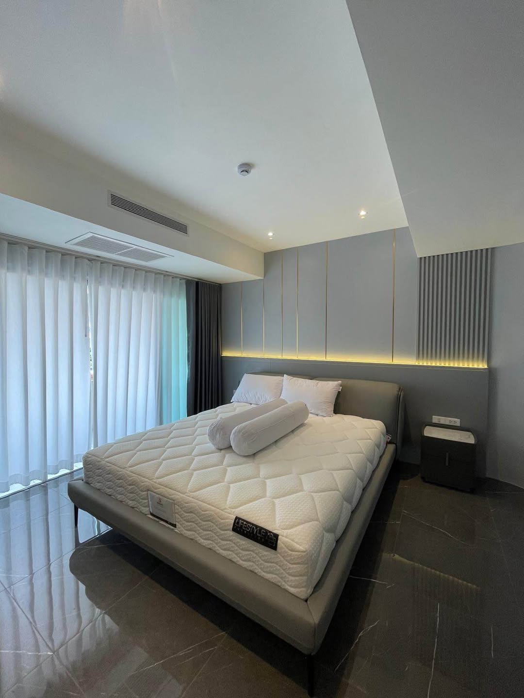 Condo · 1 bed · 72 m² · Pratumnak