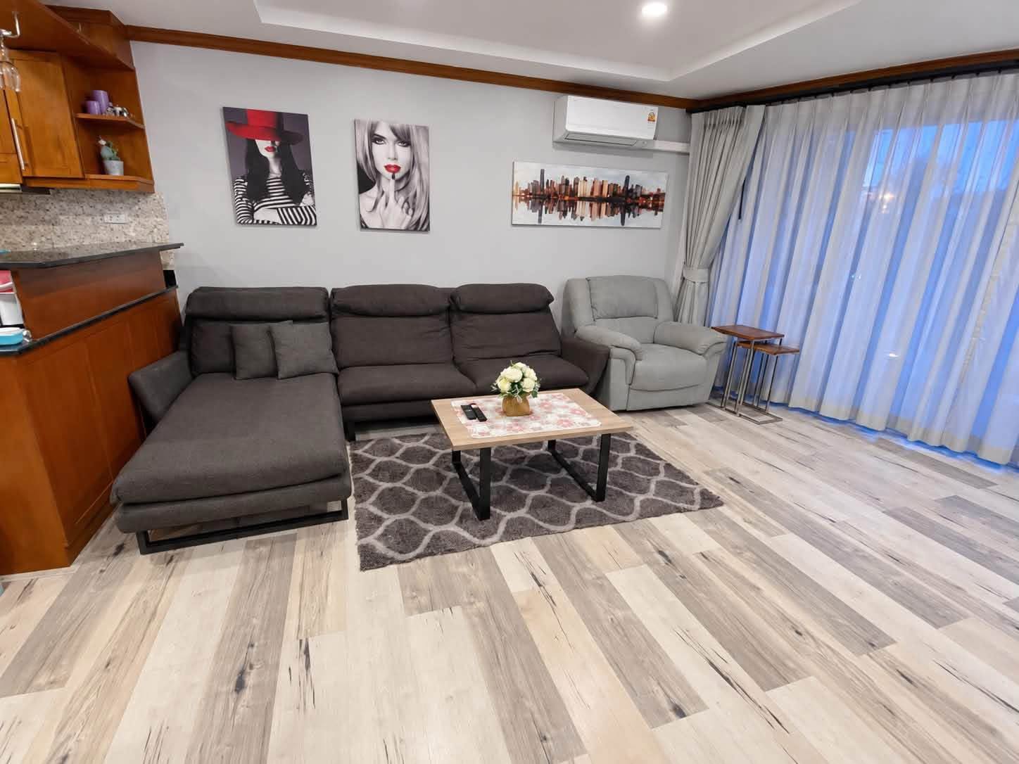 Condo · 2 bed · 92 m² · Thappraya