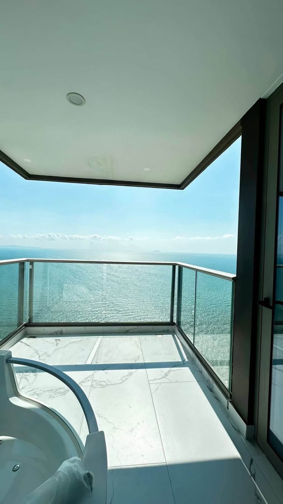 कॉन्डो · 2 बेडरूम · 66 m² · Jomtien